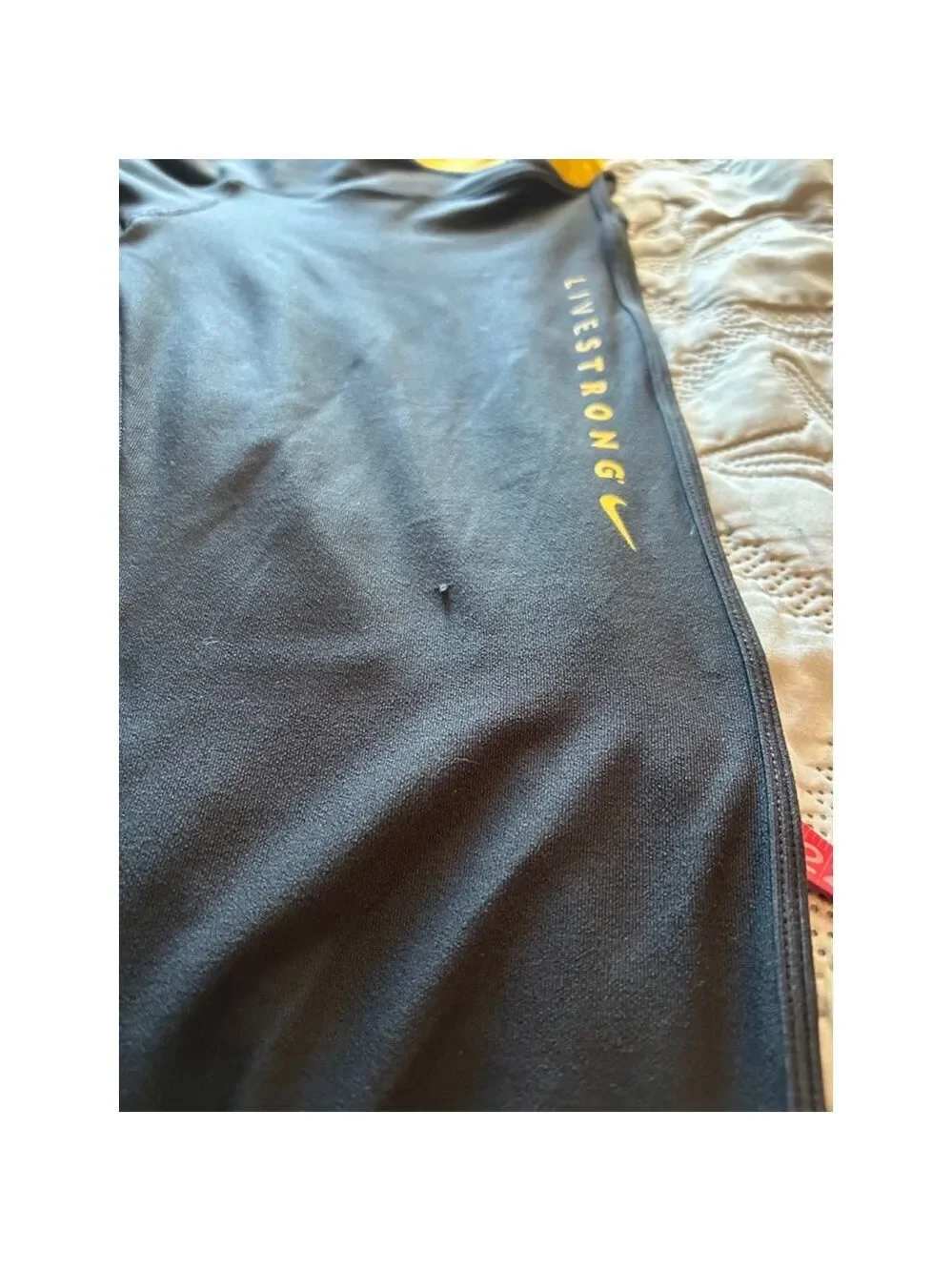 Nike Livestrong Dri-Fit Capri Leggings, Size L, Black/Yellow